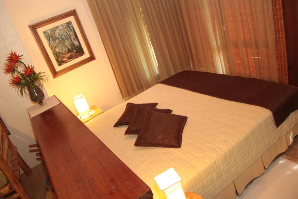 Bangalore Suites Garopaba Eksteriør bilde